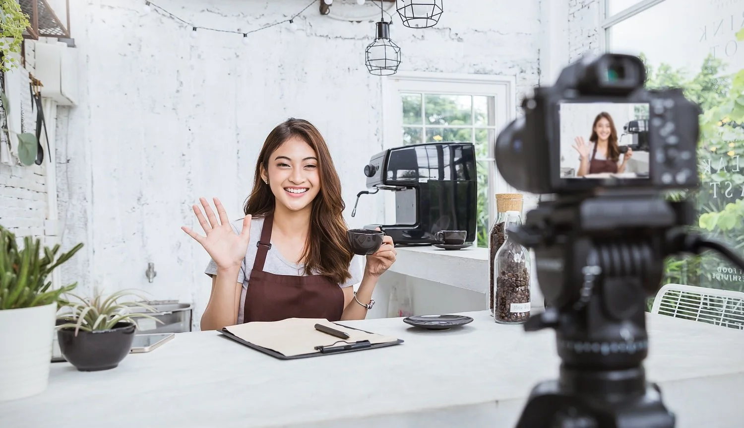 best affordable camera for vloggers